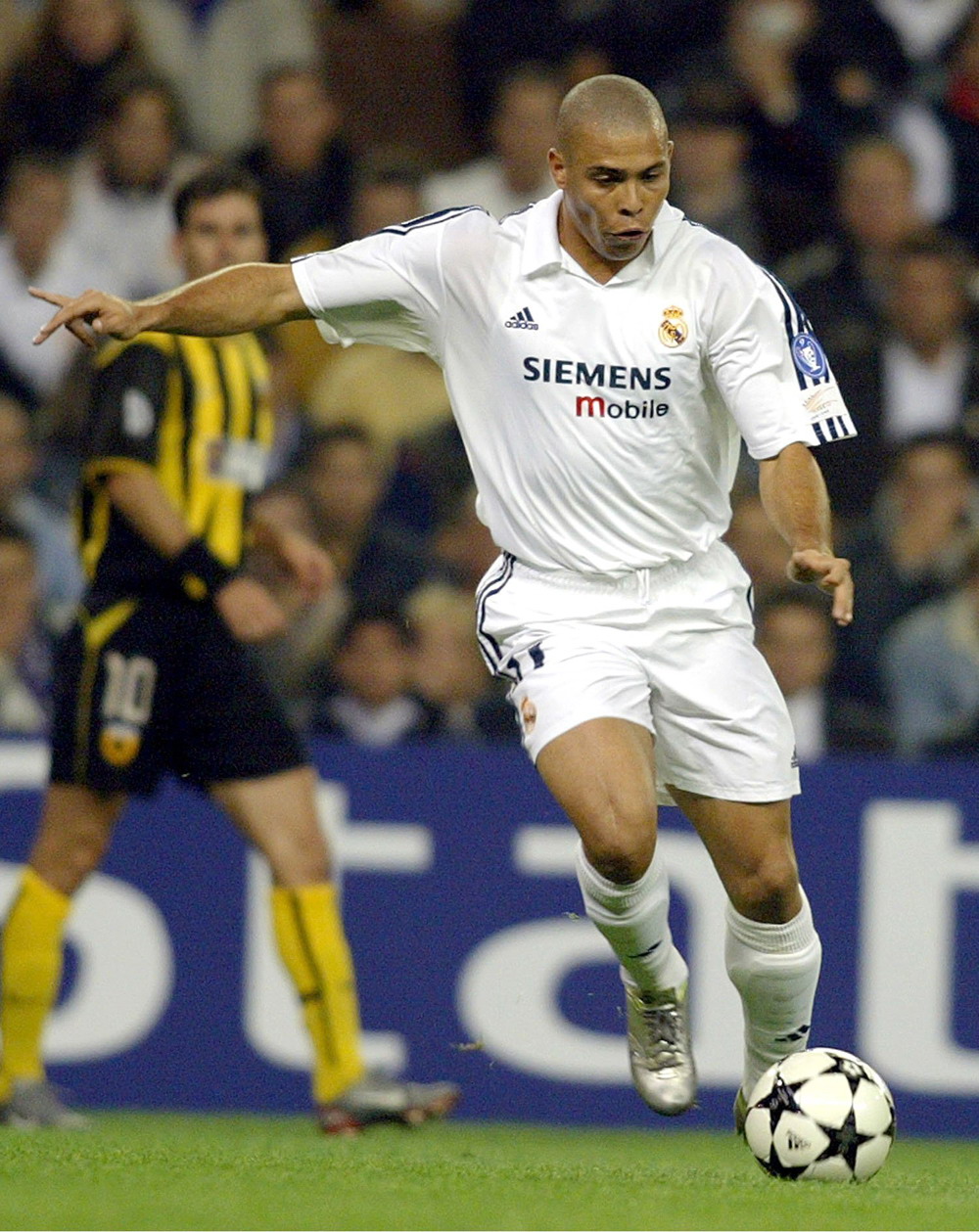 mzinho ： 我们就像一个大家庭，这种紧密的关系极大地提升了我们的表现