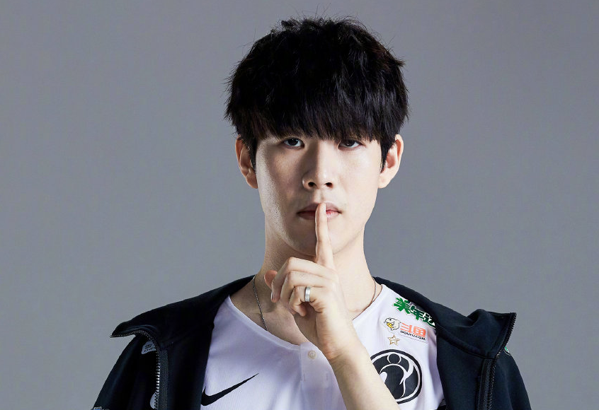 GALA 状态！Giggs 投中三分球， Meiko 带领团队冲向 Invictus Gaming 首先获得比赛点