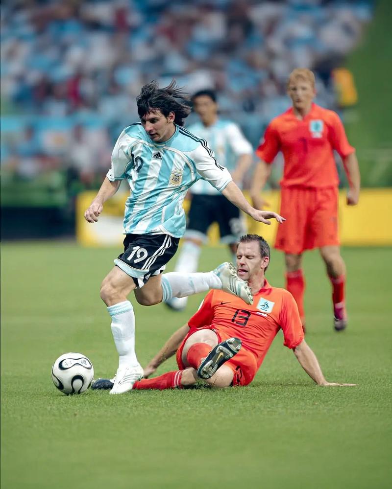 【赛前预告】2025LPL春季赛 1月25日 EDG vs TT